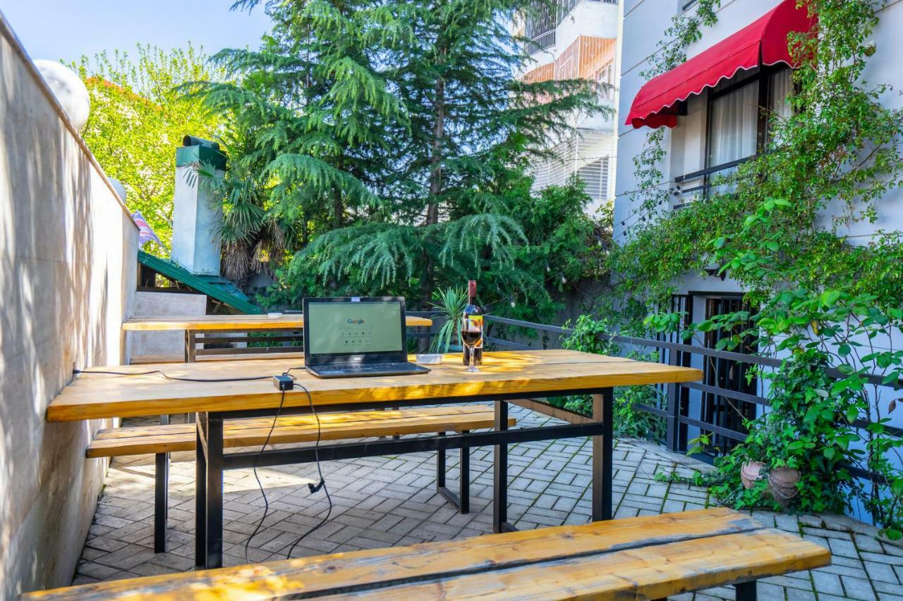 Vera View Hotel Tbilisi Exteriör bild