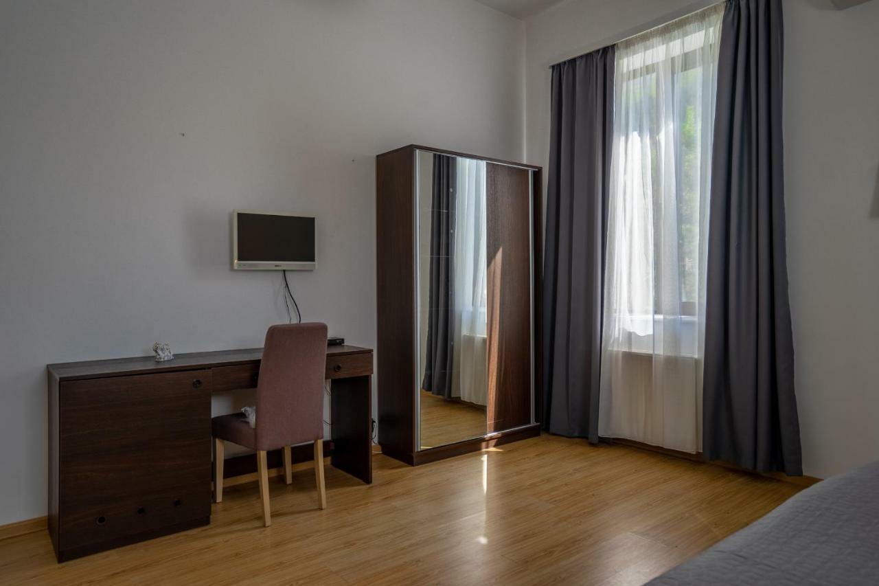 Vera View Hotel Tbilisi Exteriör bild
